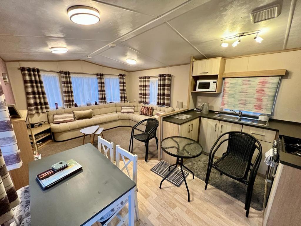 2 Bedroom Lakeview Lodge - Ensuite & Balcony Deck Carnforth Eksteriør billede